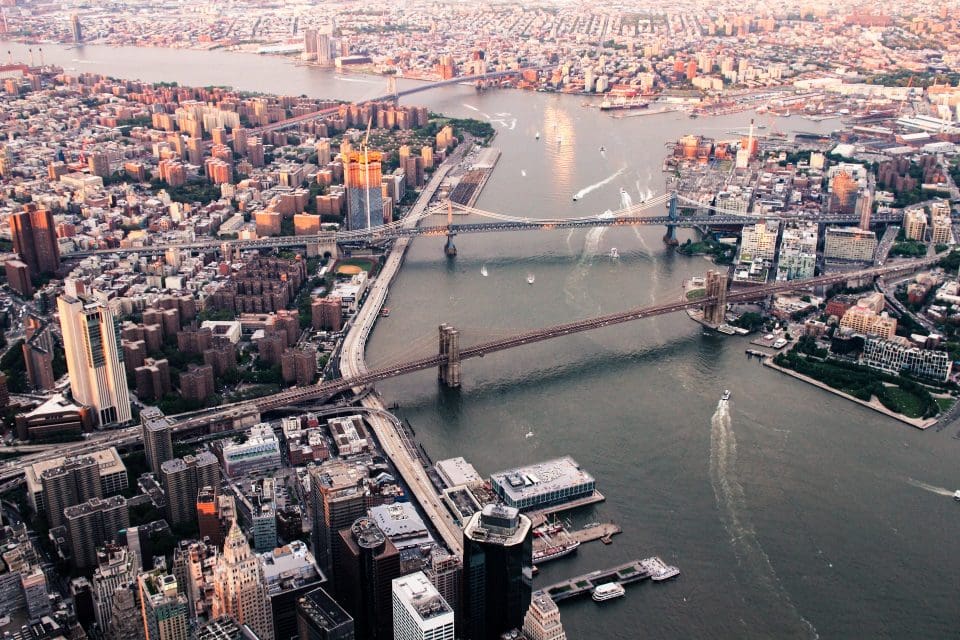 the areal view of Brooklyn bridge