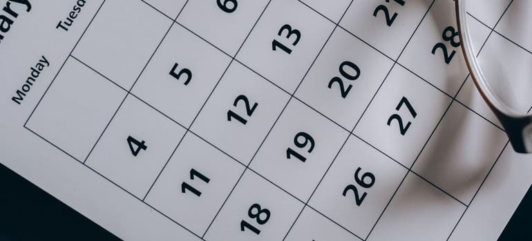 A calendar you can use when finding moving help in Queens