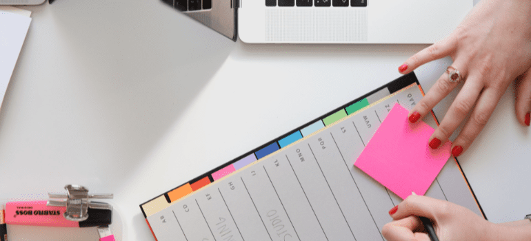 Planner and post it