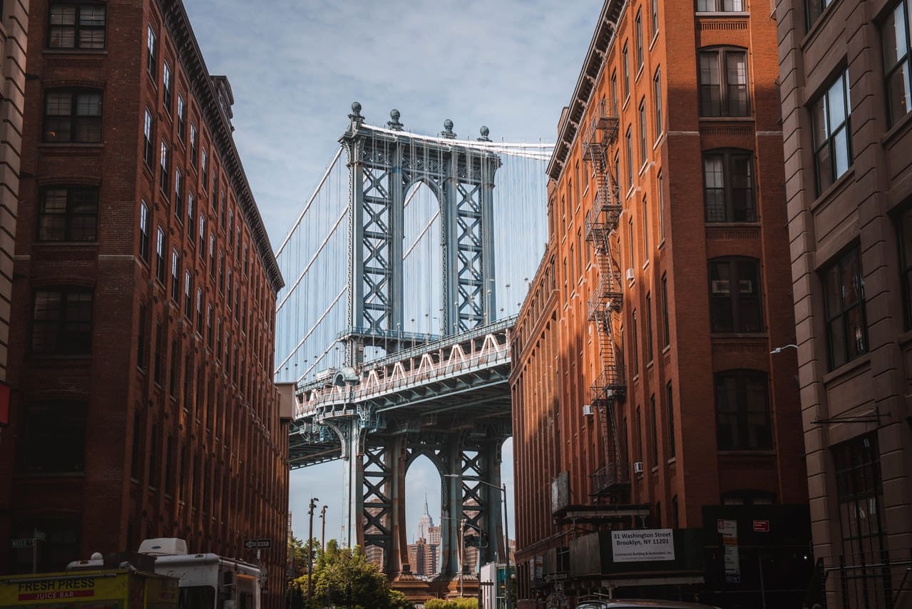 Brooklyn bridge representing the best Brooklyn neighborhoods for renters
